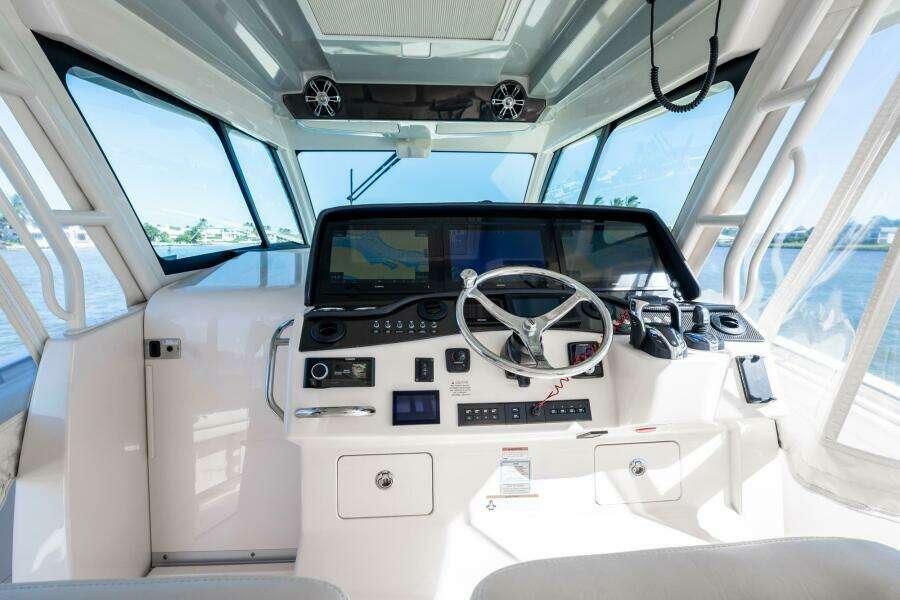 2021 Grady-White Canyon 456