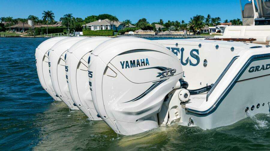 2021 Grady-White Canyon 456