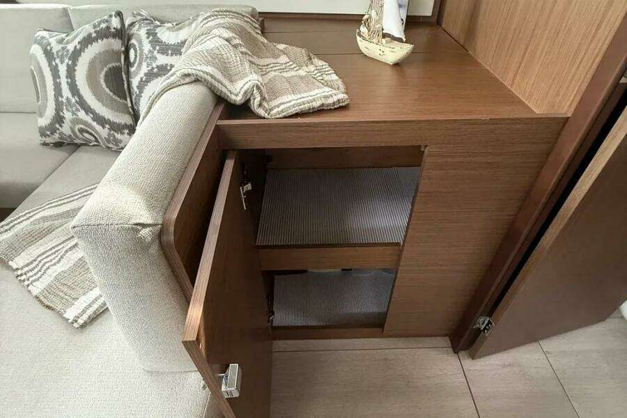 2022 Beneteau Oceanis 40.1