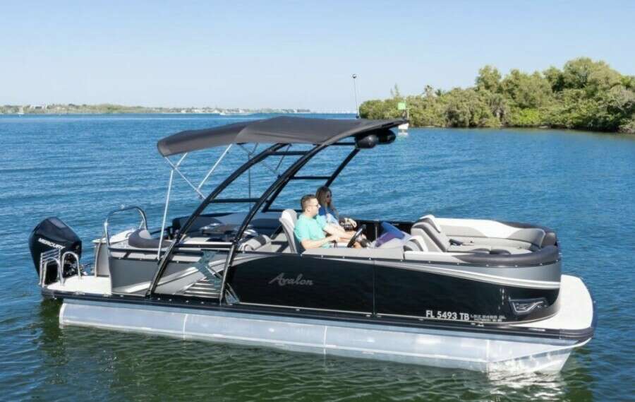 2021 Avalon LSZ Quad Lounger 24