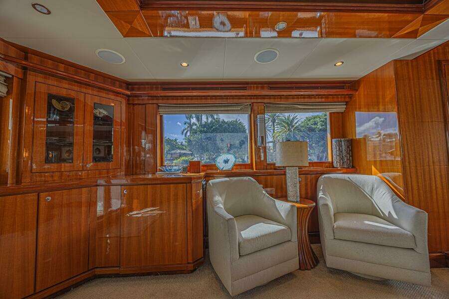 2010 Ocean Alexander 74 Motoryacht