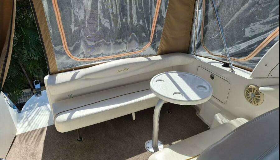 2001 Sea Ray 