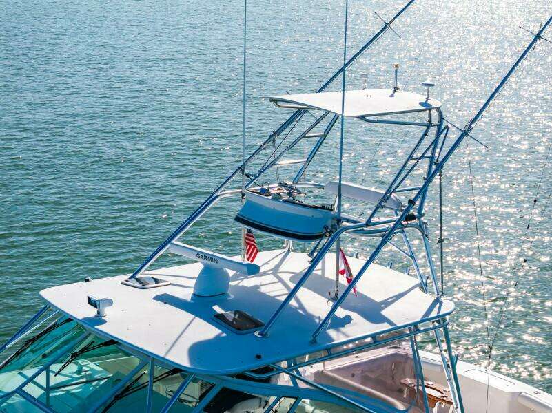 2005 40 Cabo Express - Miss B Halvin