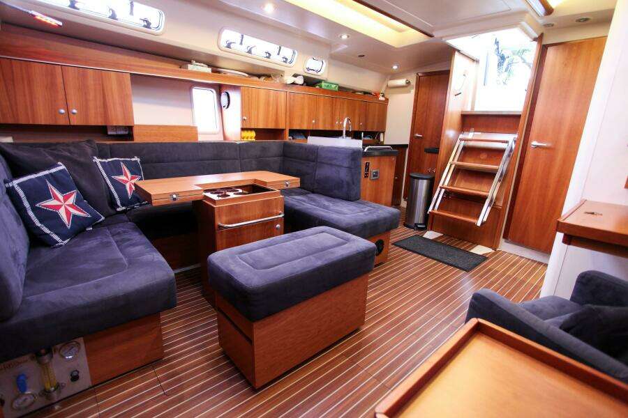 2012 Hanse 445