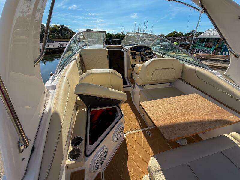 2020 Regal 26 Express