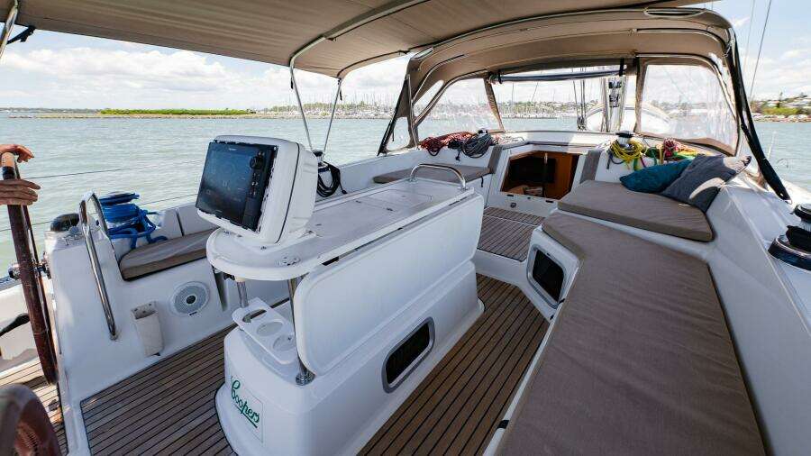 2010 Jeanneau Sun Odyssey 53