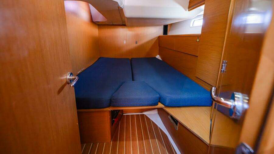 2010 Jeanneau Sun Odyssey 53