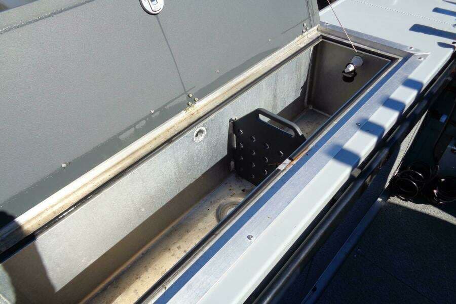 2022 Hewes 210 Sea Runner ET HT