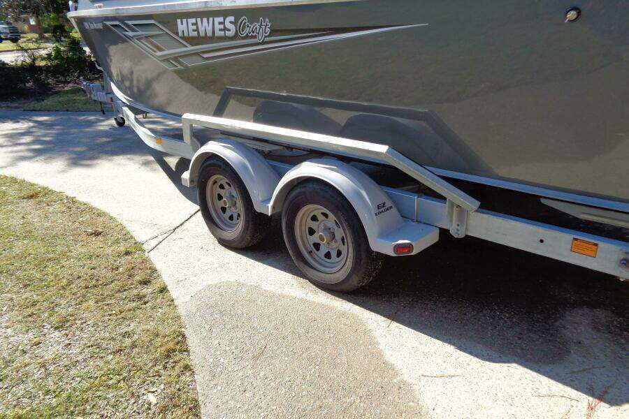 2022 Hewes 210 Sea Runner ET HT