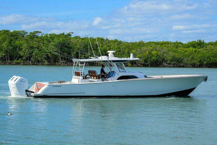 Valhalla 46 - Starboard Profile