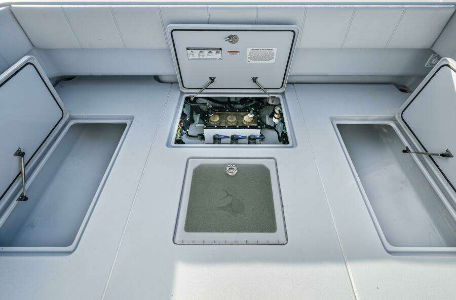 2024 Contender 44 ST