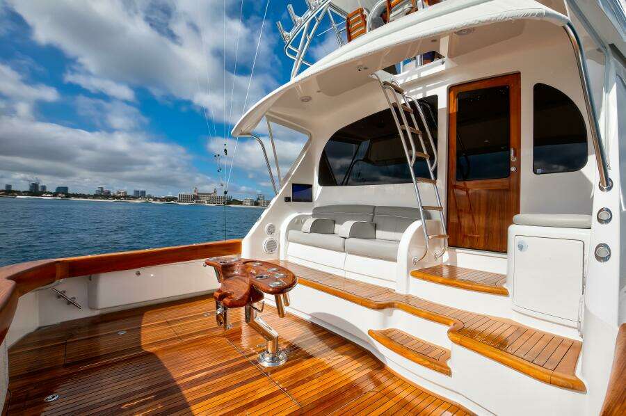 2024 Viking 68 Convertible