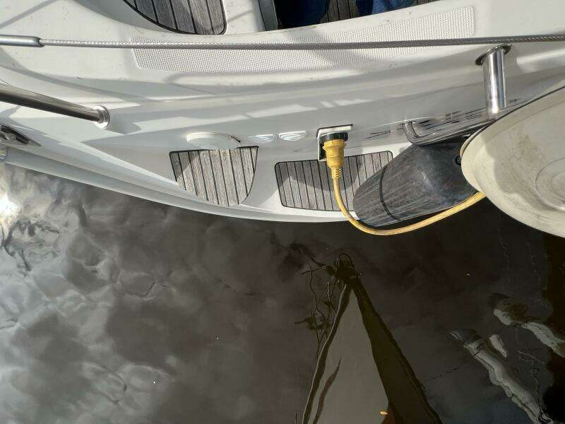 2007 Delphia 33 Sloop