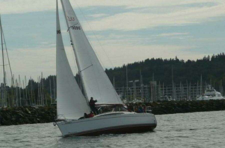 2007 Delphia 33 Sloop
