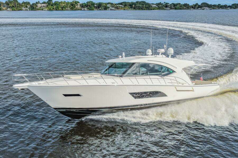 2015 Riviera 565 SUV