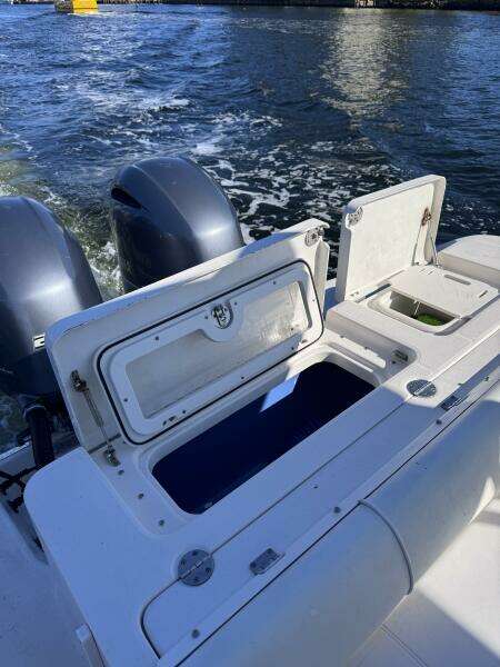 2014 Robalo R265