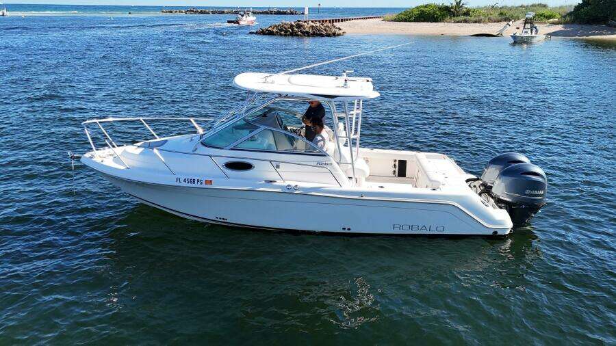 2014 Robalo R265