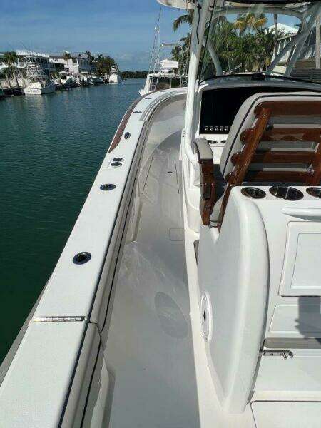 Valhalla 33 JUST ONE MORE - Exterior 