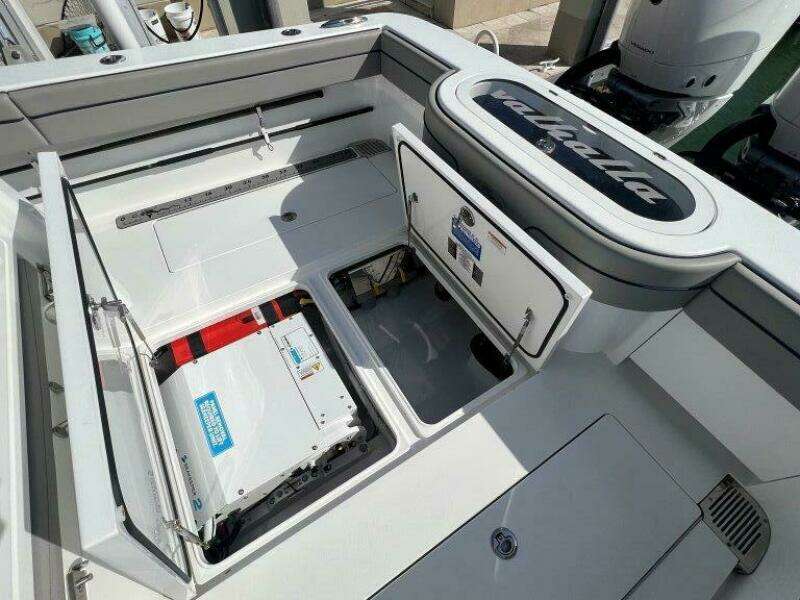 Valhalla 33 JUST ONE MORE - Aft Storage