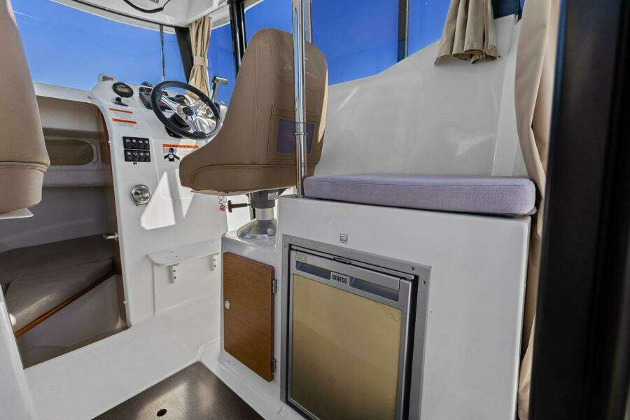 2017 Jeanneau Merry Fisher 695 Marlin