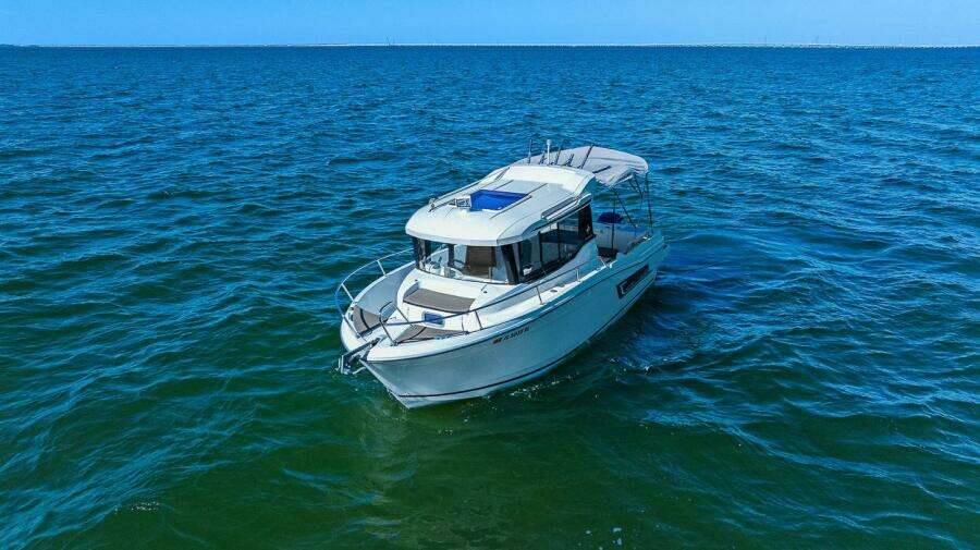 2017 Jeanneau Merry Fisher 695 Marlin