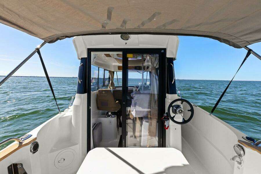 2017 Jeanneau Merry Fisher 695 Marlin