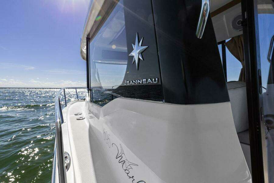 2017 Jeanneau Merry Fisher 695 Marlin