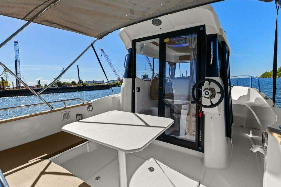 2017 Jeanneau Merry Fisher 695 Marlin