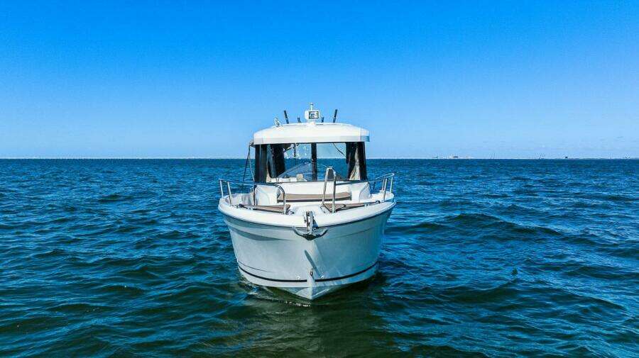 2017 Jeanneau Merry Fisher 695 Marlin