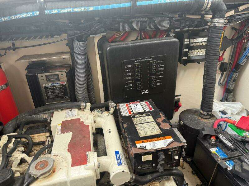 2006 Sea Ray 320 Sundancer