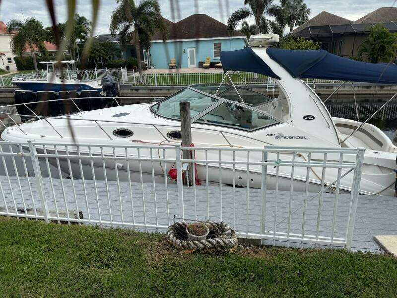 2006 Sea Ray 320 Sundancer