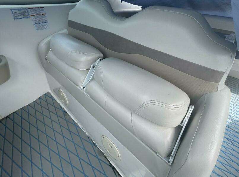 2005 Chaparral 290 Signature