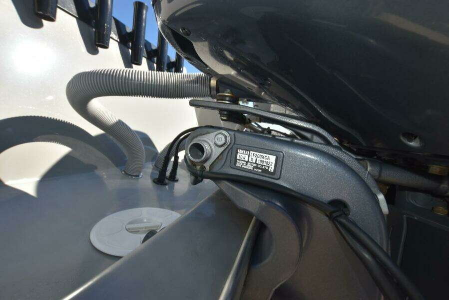 2016 Cape Horn 275 XS