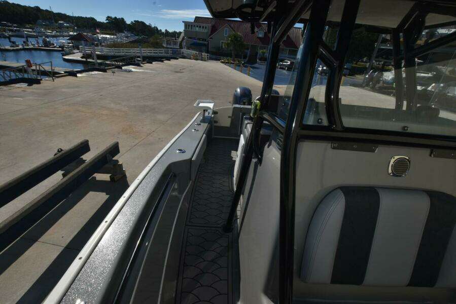 2016 Cape Horn 275 XS