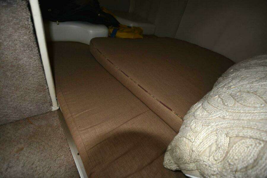 1999 Rinker Fiesta Vee 270