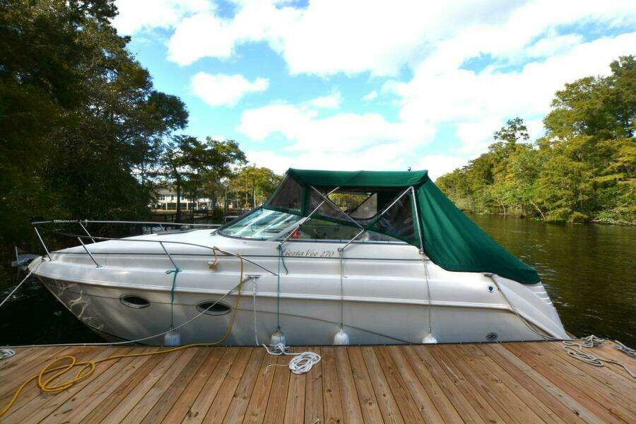 1999 Rinker Fiesta Vee 270