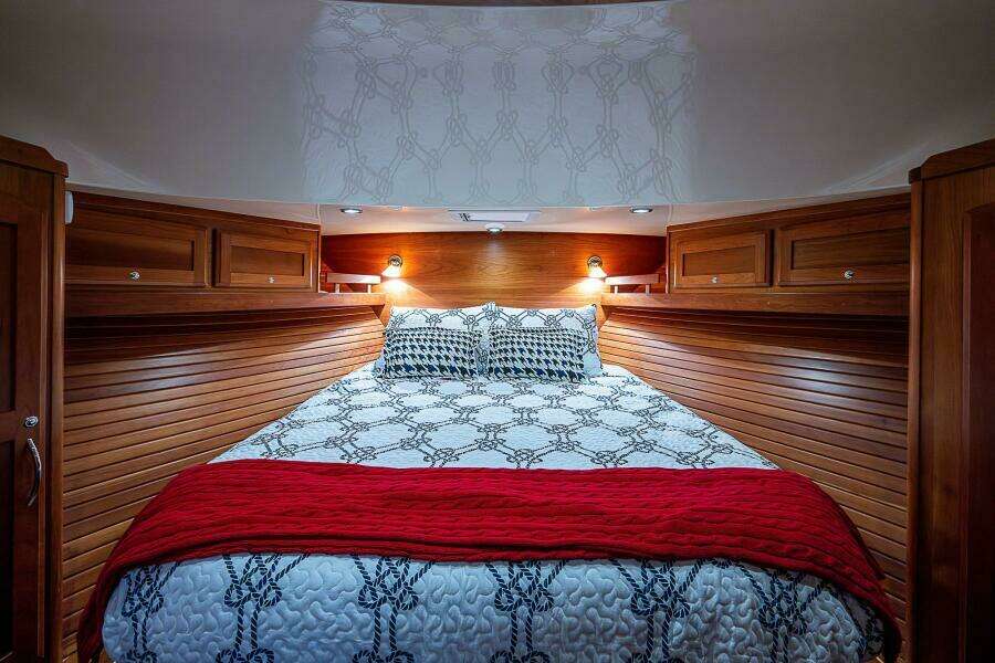 2012 Sabre 48 Salon Express