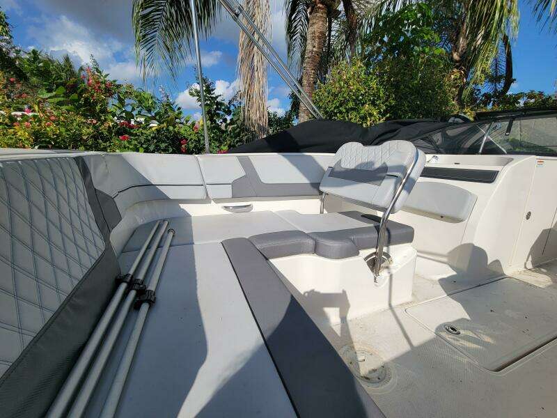 2023 Bayliner VR6 OB