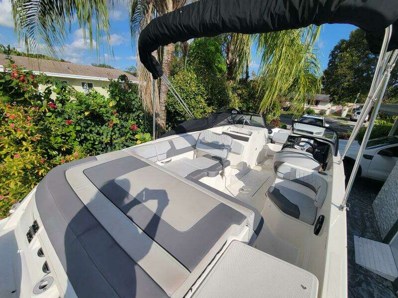 2023 Bayliner VR6 OB