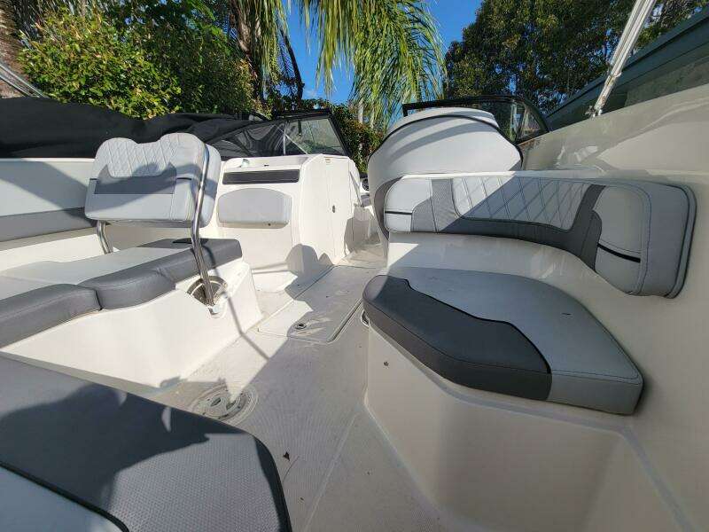 2023 Bayliner VR6 OB