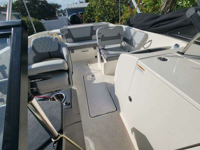 2023 Bayliner VR6 OB