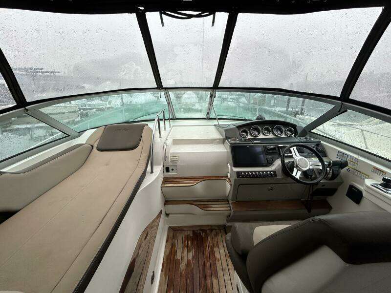 2014 Sea Ray 350 Sundancer