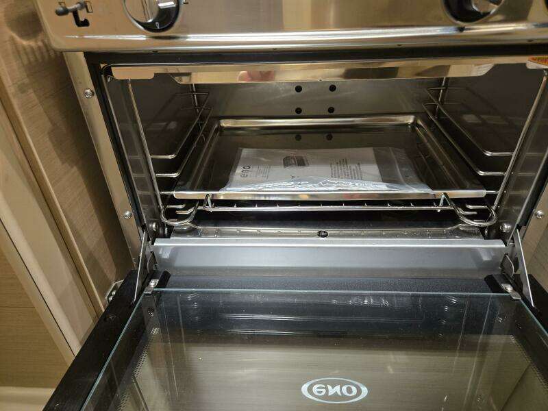 2021 Beneteau Oceanis 30.1