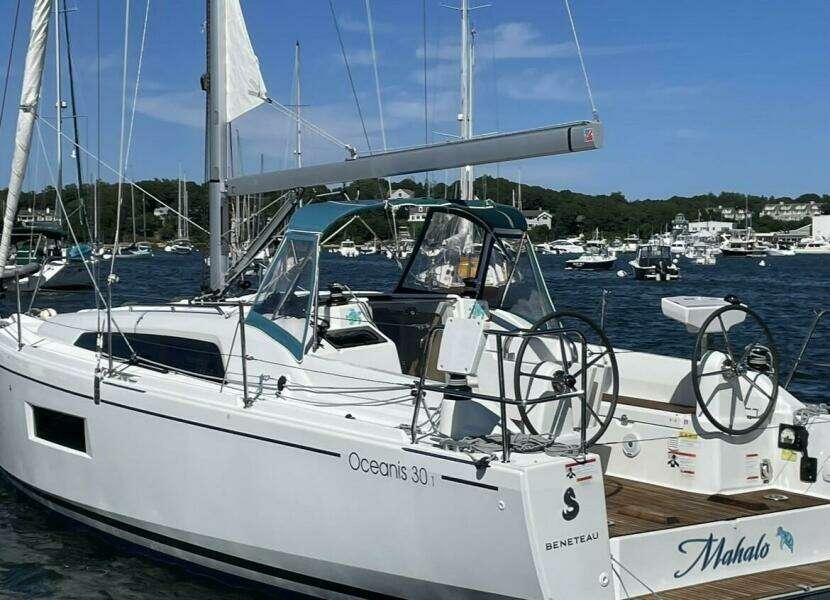 2021 Beneteau Oceanis 30.1