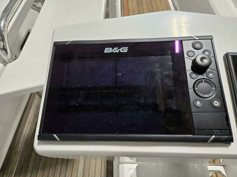 2021 Beneteau Oceanis 30.1