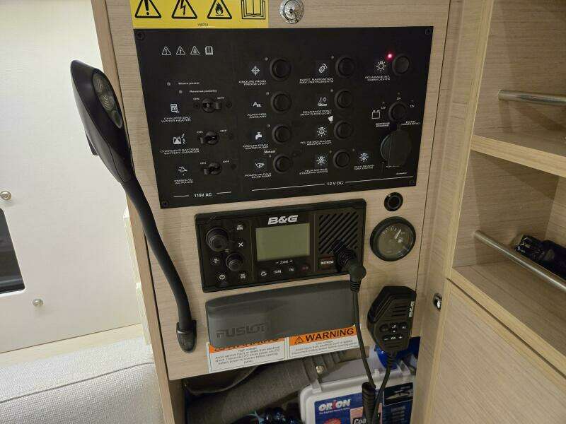 2021 Beneteau Oceanis 30.1