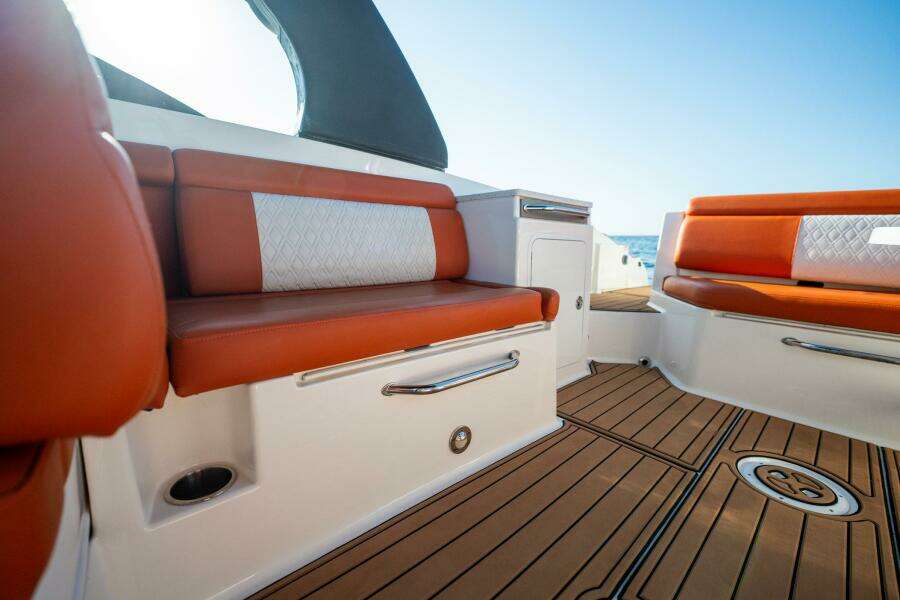 2019 Sea Ray SDX 290 OB