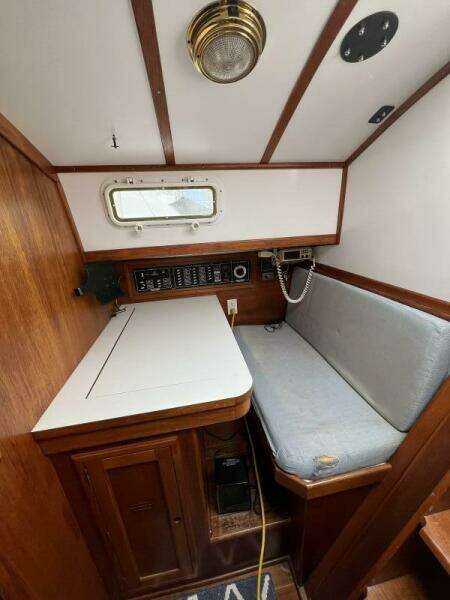 1986 Dickerson Tri-Cabin