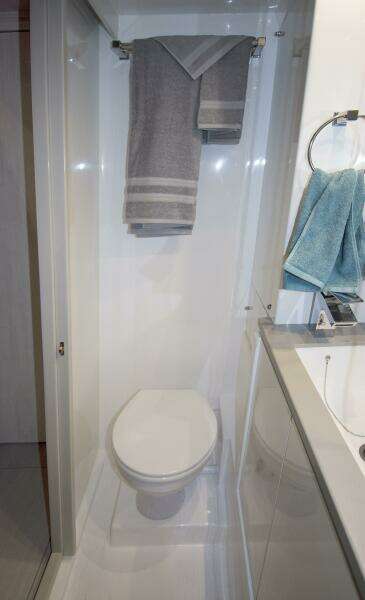 2018 Robertson & Caine Leopard