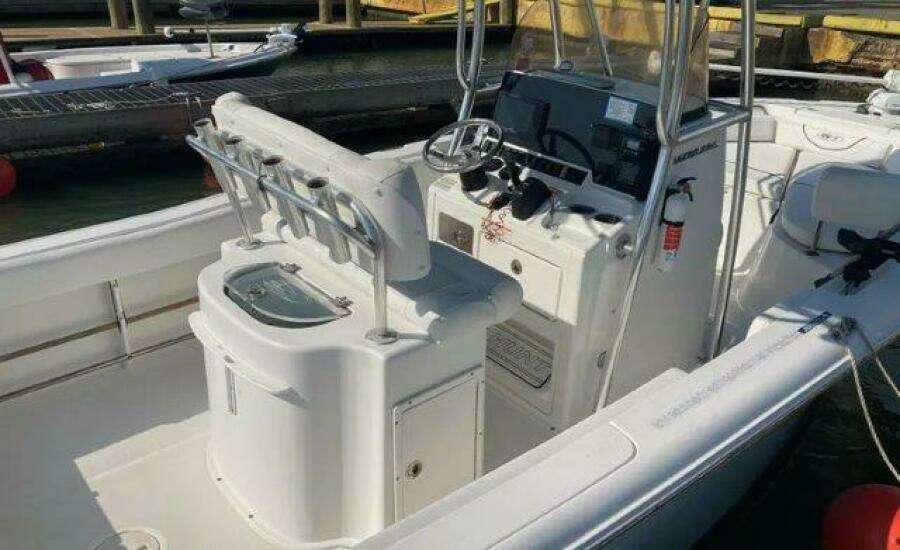 2017 Sea Hunt Ultra 234